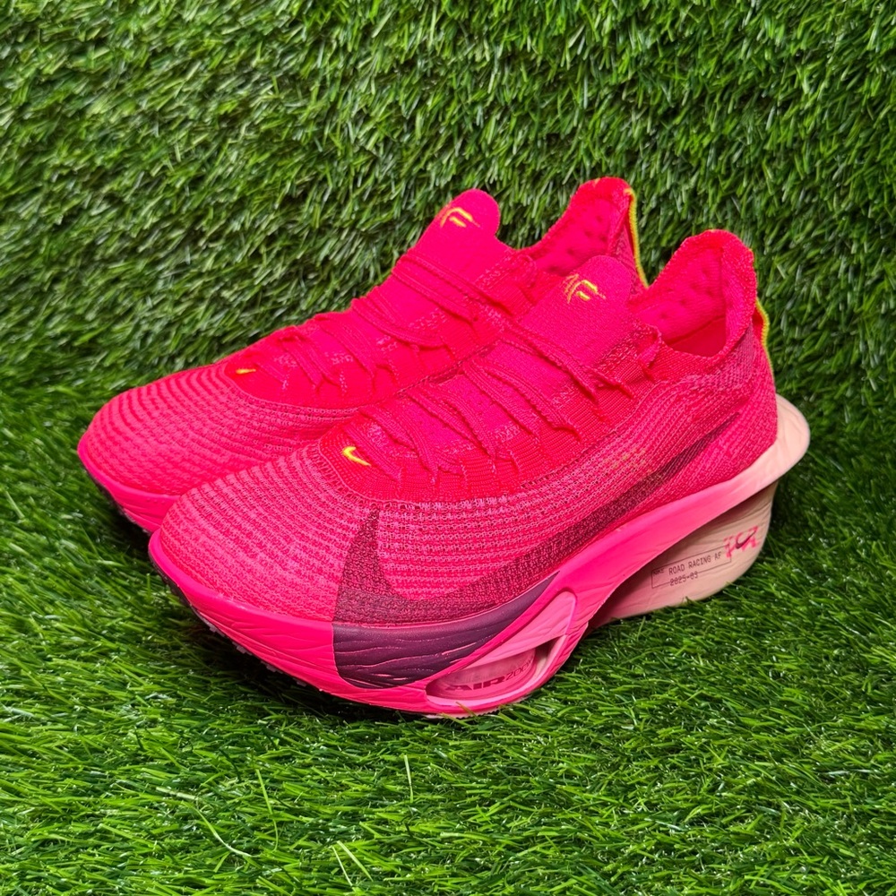 Size 7 - Womens Nike Air Zoom Alphafly NEXT% 3 Hyper Pink Sneakers - FD8315-601 - Picture 2 of 10